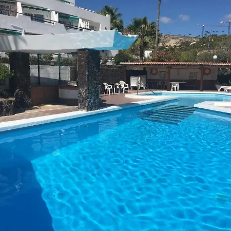 House-bungalow-apartment Costa Adeje 別荘